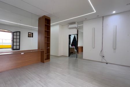 Casa à venda com 420m², 6 quartos e 4 vagasSuíte 1