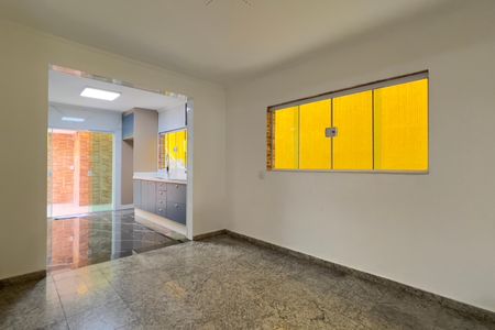 Casa à venda com 420m², 6 quartos e 4 vagasCozinha