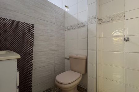 Casa à venda com 420m², 6 quartos e 4 vagasBanheiro da Suíte 5