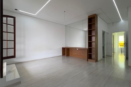 Casa à venda com 420m², 6 quartos e 4 vagasSuíte 1