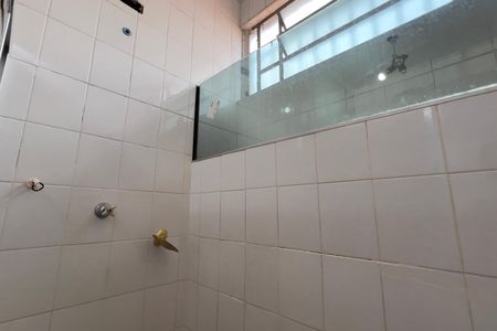 Casa à venda com 420m², 6 quartos e 4 vagasBanheiro da Suíte 4