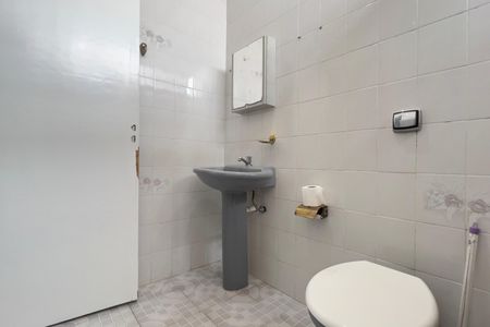 Casa à venda com 420m², 6 quartos e 4 vagasBanheiro da Suíte 4