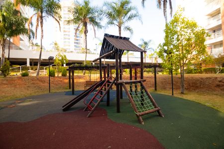 Apartamento à venda com 111m², 3 quartos e 2 vagasÁrea comum - Playground