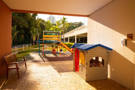 Apartamento à venda com 111m², 3 quartos e 2 vagasÁrea comum - Playground