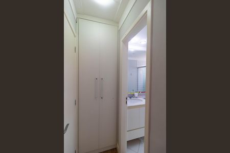 Apartamento à venda com 111m², 3 quartos e 2 vagasSuíte 2