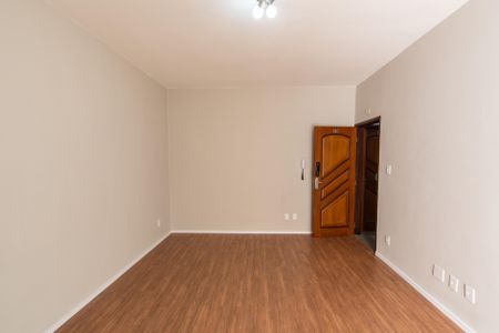 Apartamento à venda com 78m², 2 quartos e sem vagaSala