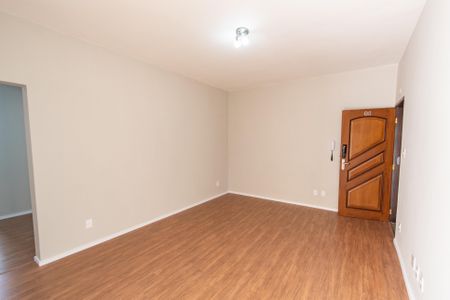 Apartamento à venda com 78m², 2 quartos e sem vagaSala