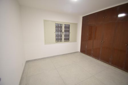Casa para alugar com 640m², 3 quartos e sem vagaQuarto 2