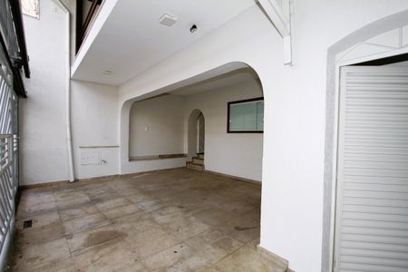 Casa para alugar com 300m², 4 quartos e 2 vagasGaragem