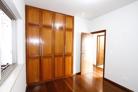 Casa para alugar com 300m², 4 quartos e 2 vagasQuarto 2