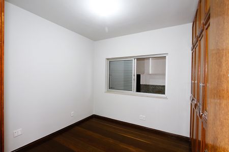 Casa para alugar com 300m², 4 quartos e 2 vagasQuarto 1