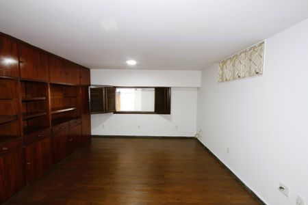 Casa para alugar com 300m², 4 quartos e 2 vagasQuarto 3
