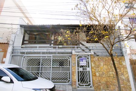 Casa para alugar com 300m², 4 quartos e 2 vagasFachada