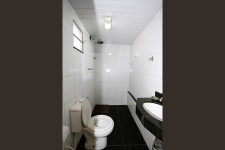 Casa para alugar com 300m², 4 quartos e 2 vagasBanheiro de Serviço