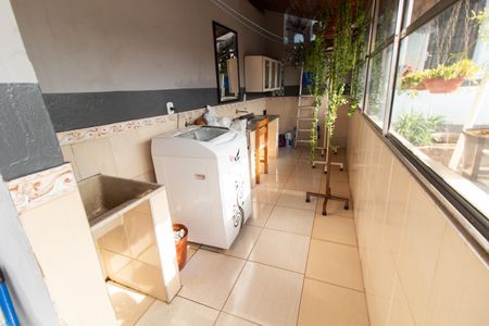 Casa à venda com 200m², 3 quartos e 4 vagas Casa à venda com 200m², 3 quartos e 4 vagasÁrea de Serviço