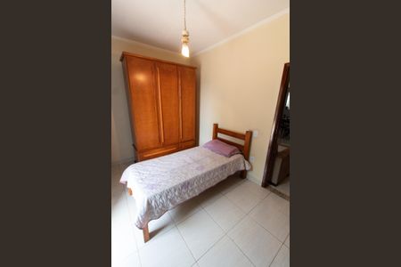 Casa à venda com 200m², 3 quartos e 4 vagas Casa à venda com 200m², 3 quartos e 4 vagasQuarto 1