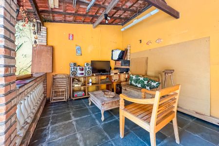 Casa à venda com 256m², 3 quartos e sem vaga Casa à venda com 256m², 3 quartos e sem vagaÁrea comum - Churrasqueira