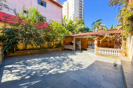 Casa à venda com 256m², 3 quartos e sem vaga Casa à venda com 256m², 3 quartos e sem vagaÁrea Externa