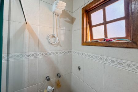 Casa à venda com 256m², 3 quartos e sem vaga Casa à venda com 256m², 3 quartos e sem vagaBanheiro Social