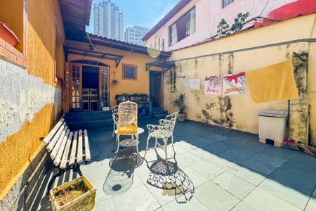 Casa à venda com 256m², 3 quartos e sem vaga Casa à venda com 256m², 3 quartos e sem vagaÁrea Externa