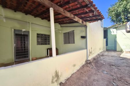 Casa à venda com 350m², 2 quartos e 3 vagasQuintal
