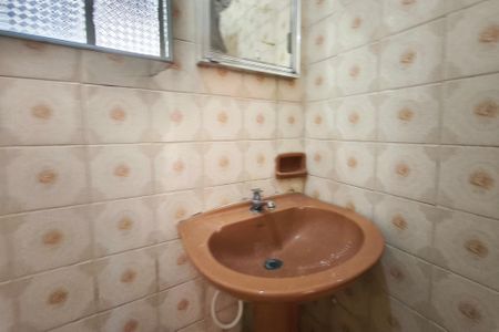 Casa à venda com 350m², 2 quartos e 3 vagasBanheiro