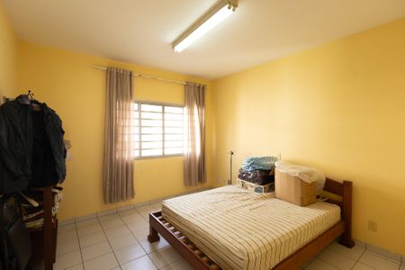 Casa para alugar com 385m², 6 quartos e 3 vagas Casa para alugar com 385m², 6 quartos e 3 vagasQuarto de Serviço edícula 1