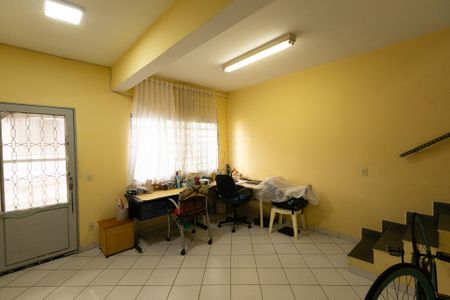 Casa para alugar com 385m², 6 quartos e 3 vagas Casa para alugar com 385m², 6 quartos e 3 vagasSala Edícula