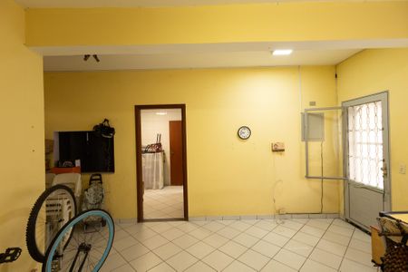 Casa para alugar com 385m², 6 quartos e 3 vagas Casa para alugar com 385m², 6 quartos e 3 vagasSala Edícula