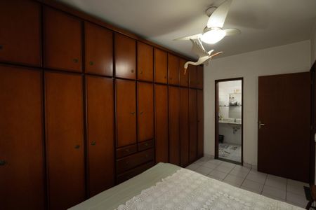 Casa para alugar com 385m², 6 quartos e 3 vagas Casa para alugar com 385m², 6 quartos e 3 vagasSuíte 4