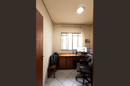 Casa para alugar com 385m², 6 quartos e 3 vagas Casa para alugar com 385m², 6 quartos e 3 vagasEscritório