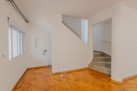 Casa à venda com 300m², 4 quartos e 4 vagasSala