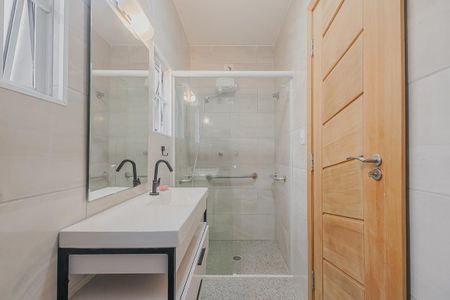 Casa à venda com 300m², 4 quartos e 4 vagasBanheiro da Suíte 3