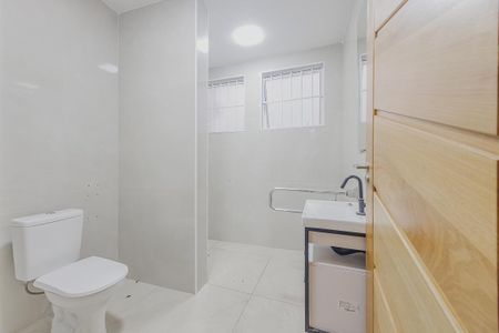 Casa à venda com 300m², 4 quartos e 4 vagasBanheiro da Suíte 1