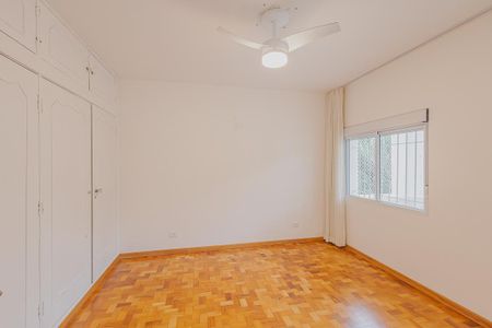 Casa à venda com 300m², 4 quartos e 4 vagasQuarto