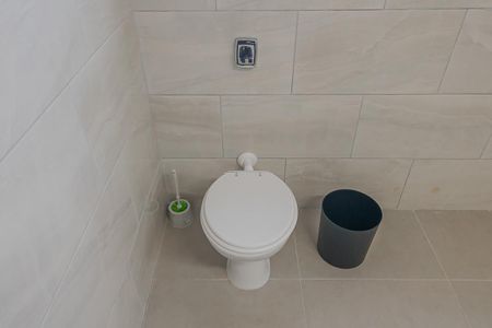 Casa à venda com 300m², 4 quartos e 4 vagasBanheiro da Suíte 2