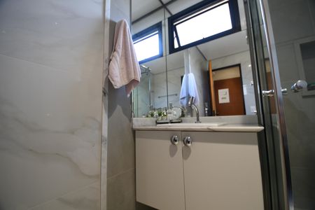 Apartamento à venda com 70m², 2 quartos e 1 vagaBanheiro 2