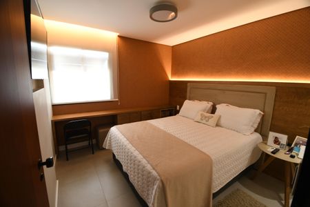 Quarto 2 de apartamento à venda com 2 quartos, 70m² em Cambuí, Campinas