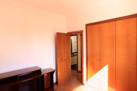 Sala de TV de apartamento à venda com 4 quartos, 140m² em Sion, Belo Horizonte