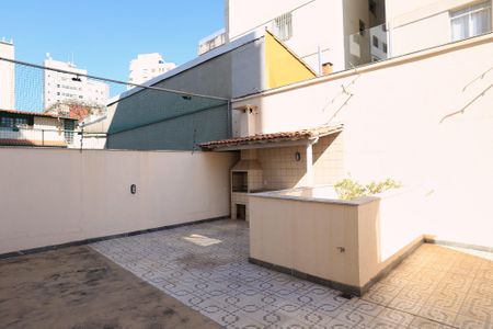 Apartamento à venda com 140m², 4 quartos e 3 vagas Apartamento à venda com 140m², 4 quartos e 3 vagasÁrea comum - Churrasqueira