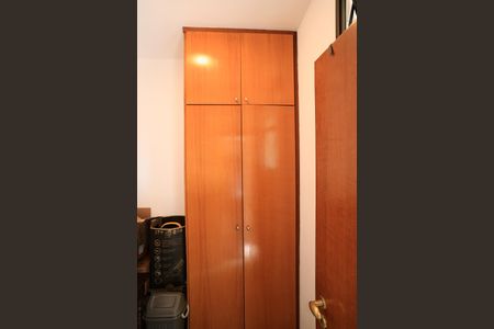 Apartamento à venda com 140m², 4 quartos e 3 vagas Apartamento à venda com 140m², 4 quartos e 3 vagasQuarto de Serviço