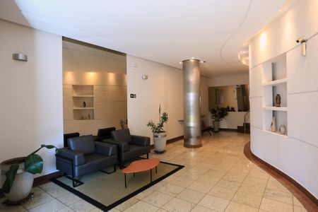 Apartamento à venda com 140m², 4 quartos e 3 vagas Apartamento à venda com 140m², 4 quartos e 3 vagasHall