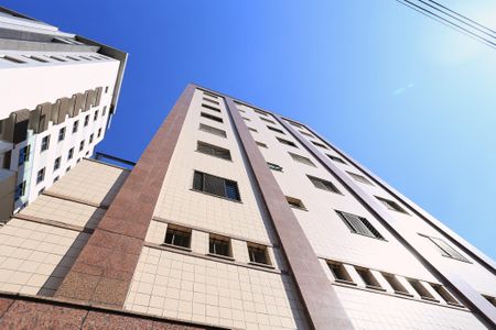 Apartamento à venda com 140m², 4 quartos e 3 vagas Apartamento à venda com 140m², 4 quartos e 3 vagasFachada