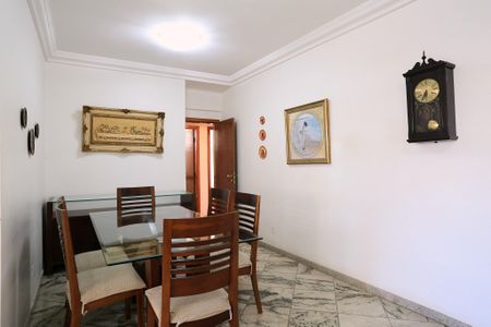 Apartamento à venda com 140m², 4 quartos e 3 vagas Apartamento à venda com 140m², 4 quartos e 3 vagasSala