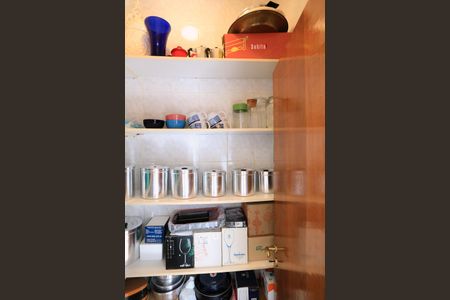 Apartamento à venda com 140m², 4 quartos e 3 vagas Apartamento à venda com 140m², 4 quartos e 3 vagasDespensa