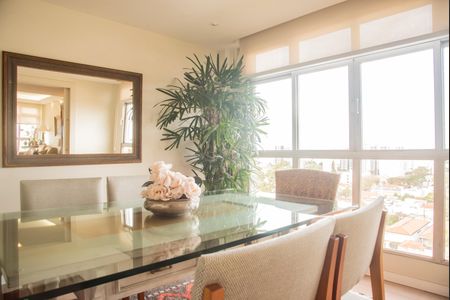 Apartamento à venda com 140m², 2 quartos e 1 vagaSala de Jantar