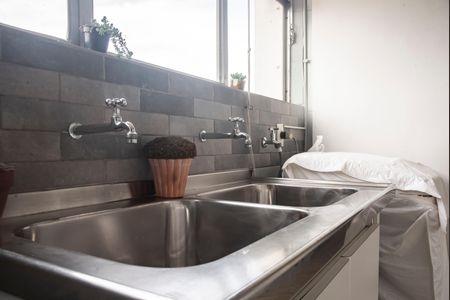 Apartamento à venda com 140m², 2 quartos e 1 vagaÁrea de Serviço