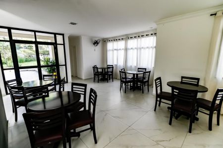 Apartamento à venda com 86m², 3 quartos e 2 vagas Apartamento à venda com 86m², 3 quartos e 2 vagasÁrea comum - Salão de festas