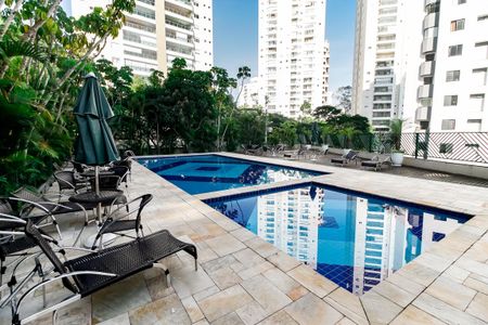 Apartamento à venda com 86m², 3 quartos e 2 vagas Apartamento à venda com 86m², 3 quartos e 2 vagasÁrea comum - Piscina