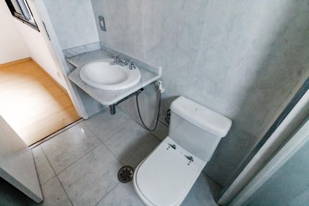 Apartamento à venda com 86m², 3 quartos e 2 vagas Apartamento à venda com 86m², 3 quartos e 2 vagasBanheiro da Suíte